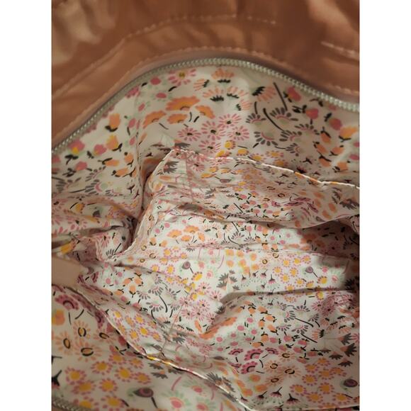 Vera Bradley Rose Quartz Tote Bag With Zipper - Picture 4 of 4